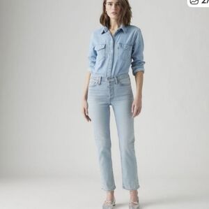 LEVI'S Wedgie Straight Light Blue W 27 L 26 Red Tab 100% Cotton